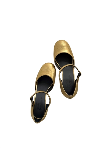 Guld sko med høj hæl og glimmerudtryk fra Nordic ShoePeople